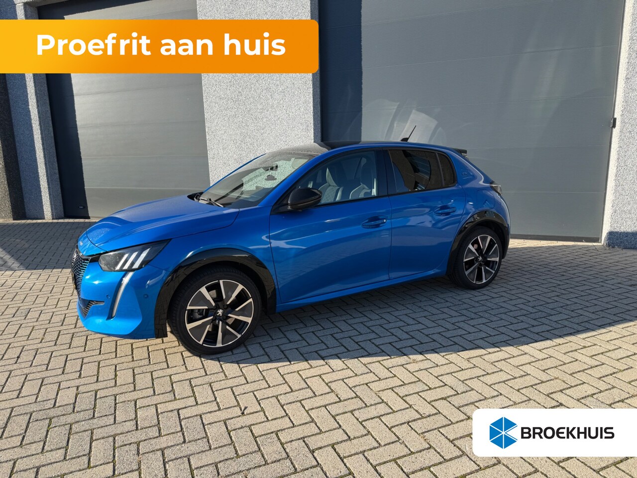 Peugeot e-208 - EV GT Pack 50 kWh Panorama Dak | Alcantara/Leer | Camera | Adaptieve Cruise | Stoelverwarm - AutoWereld.nl
