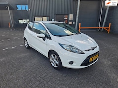 Ford Fiesta - 1.25 Trend Airco Lm Velgen