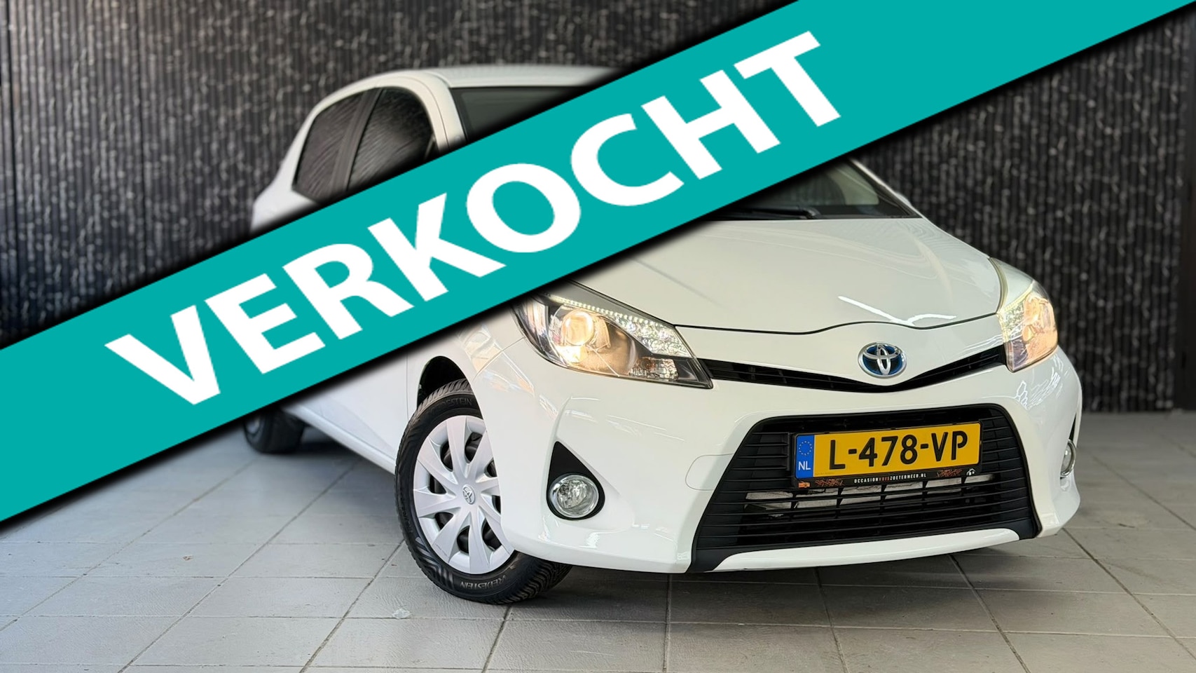 Toyota Yaris - 1.5 Full Hybrid Aspiration Automaat | Navi | Camera - AutoWereld.nl