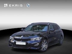 BMW 3-serie Touring - 330i High Executive | Glazen panoramadak | Achteruitrijcamera | HiFi System | Elektrisch v