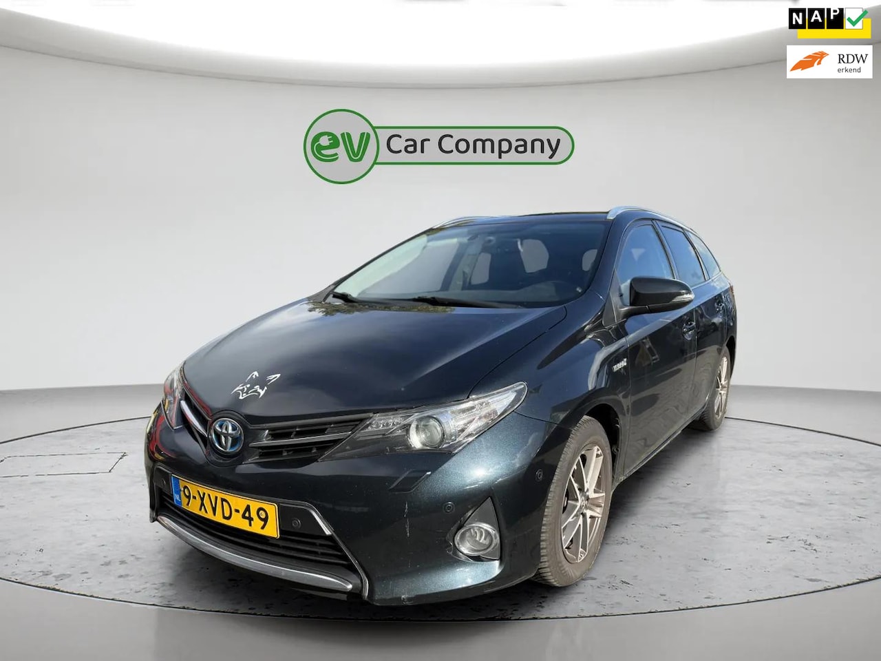Toyota Auris Touring Sports - 1.8 Hybrid Lease | Panoramadak | Camera | Parkeersensoren | Cruise Control | Climate Contr - AutoWereld.nl