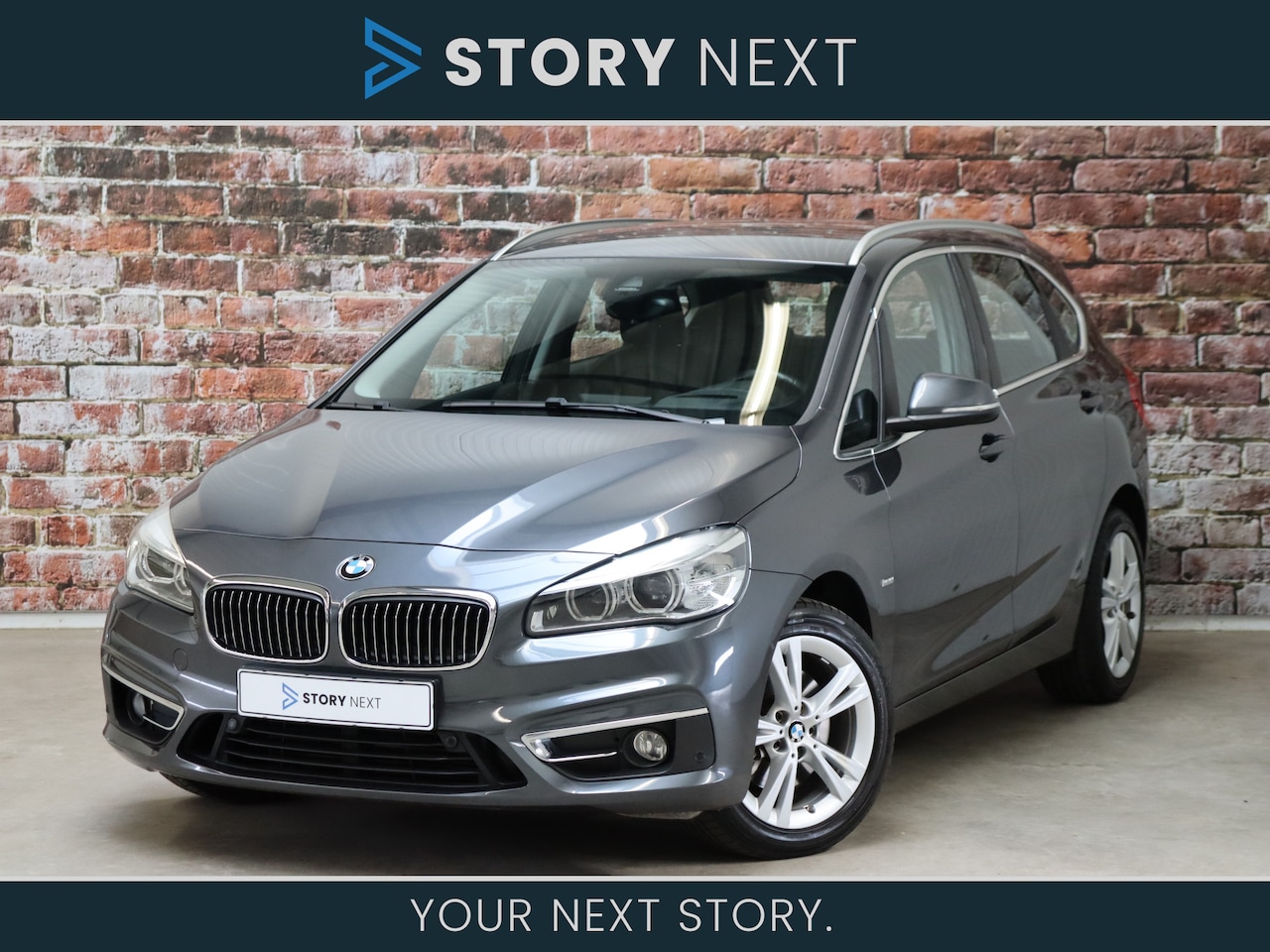 BMW 2-serie Active Tourer - 220i High Executive Luxury Line Automaat / Navigatiesysteem Plus / Trekhaak / Adaptieve LE - AutoWereld.nl