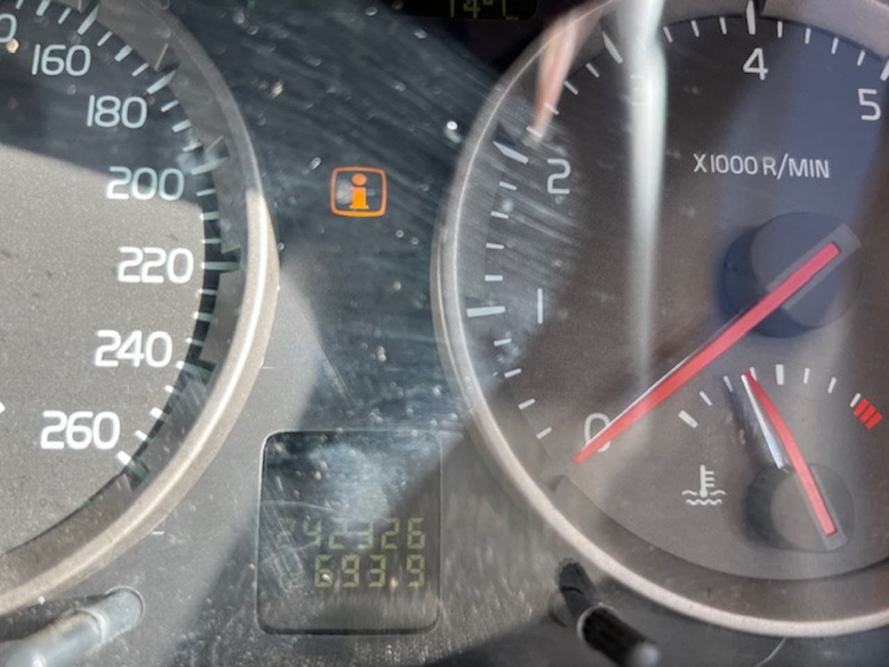 Volvo V50 - 2.4 Momentum 2.4 Momentum - AutoWereld.nl