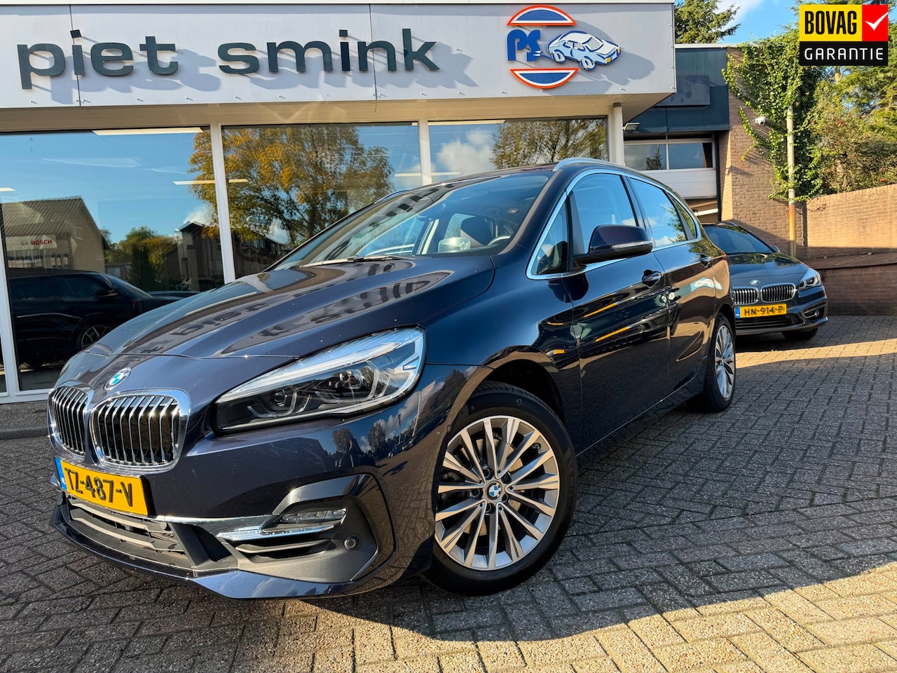 BMW 2-serie Active Tourer - 220i High Executive 220i High Executive - AutoWereld.nl