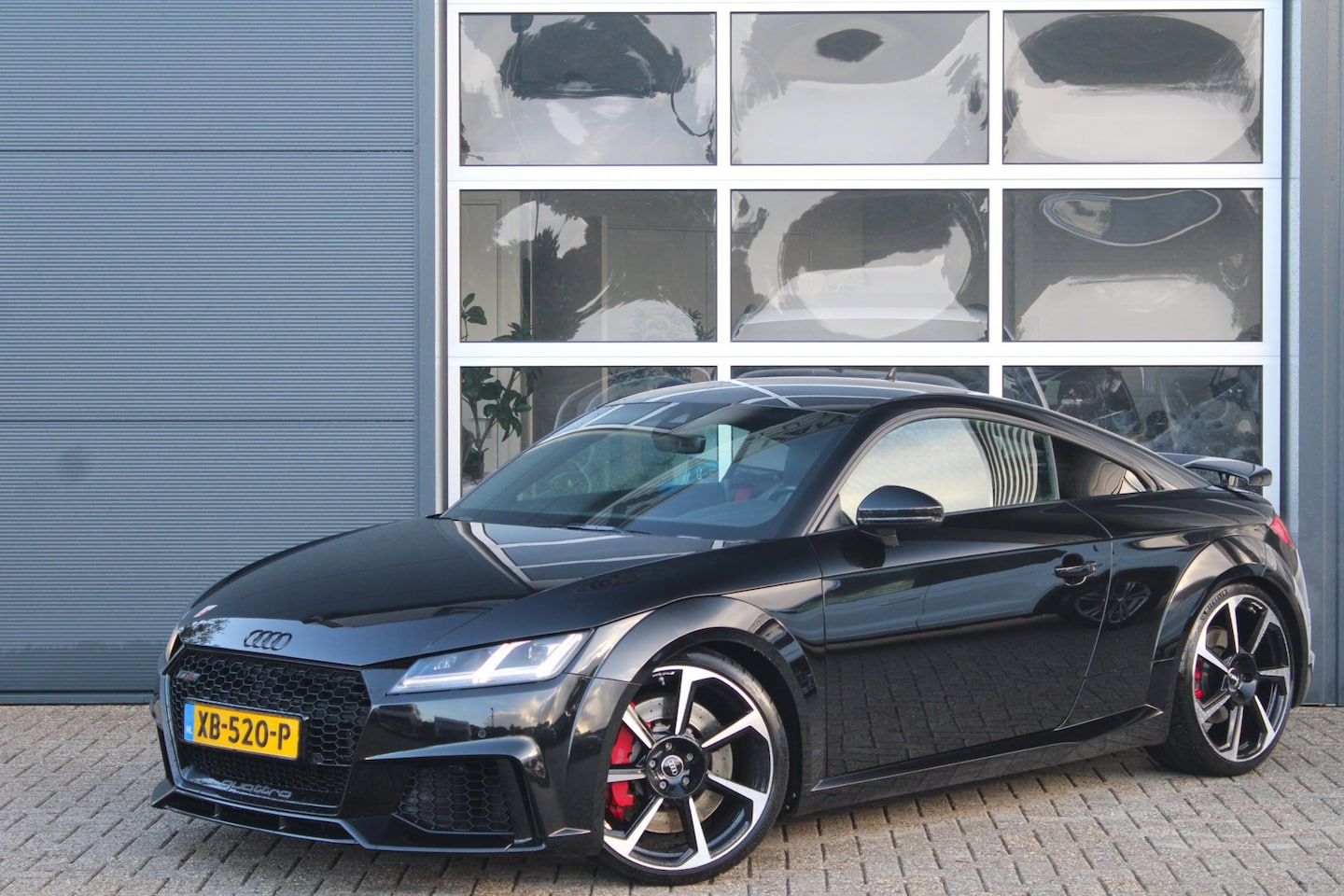 Audi TTRS - TT 2.5 TFSI RS quattro | RS Seats | B&O | Carbon | Camera - AutoWereld.nl