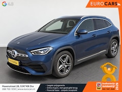 Mercedes-Benz GLA-Klasse - 200 163pk DCT AMG Line Navigatie Parkeersensoren Camera Cruise Control Stoelverwarming Led