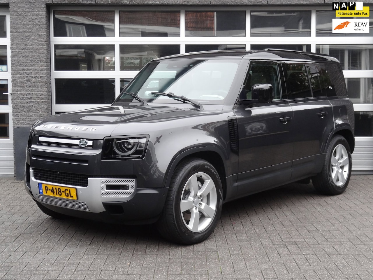 Land Rover Defender 110 - 2.0 P400e 110 X-Dynamic HSE 2.0 P400e 110 X-Dynamic HSE - AutoWereld.nl