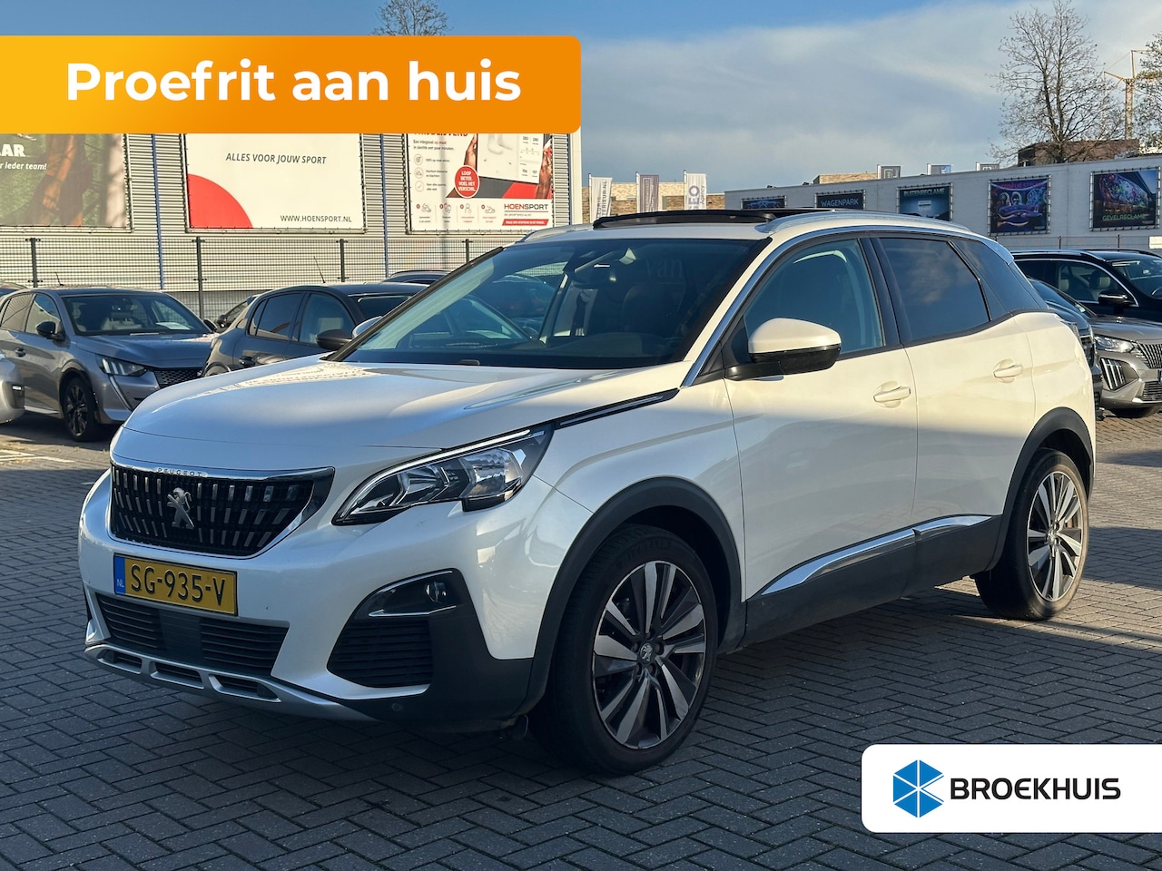 Peugeot 3008 - 1.2 PureTech Blue Lease Premium Panorama Dak | 19" Lichtmetaal | Camera | Parkeersensoren - AutoWereld.nl