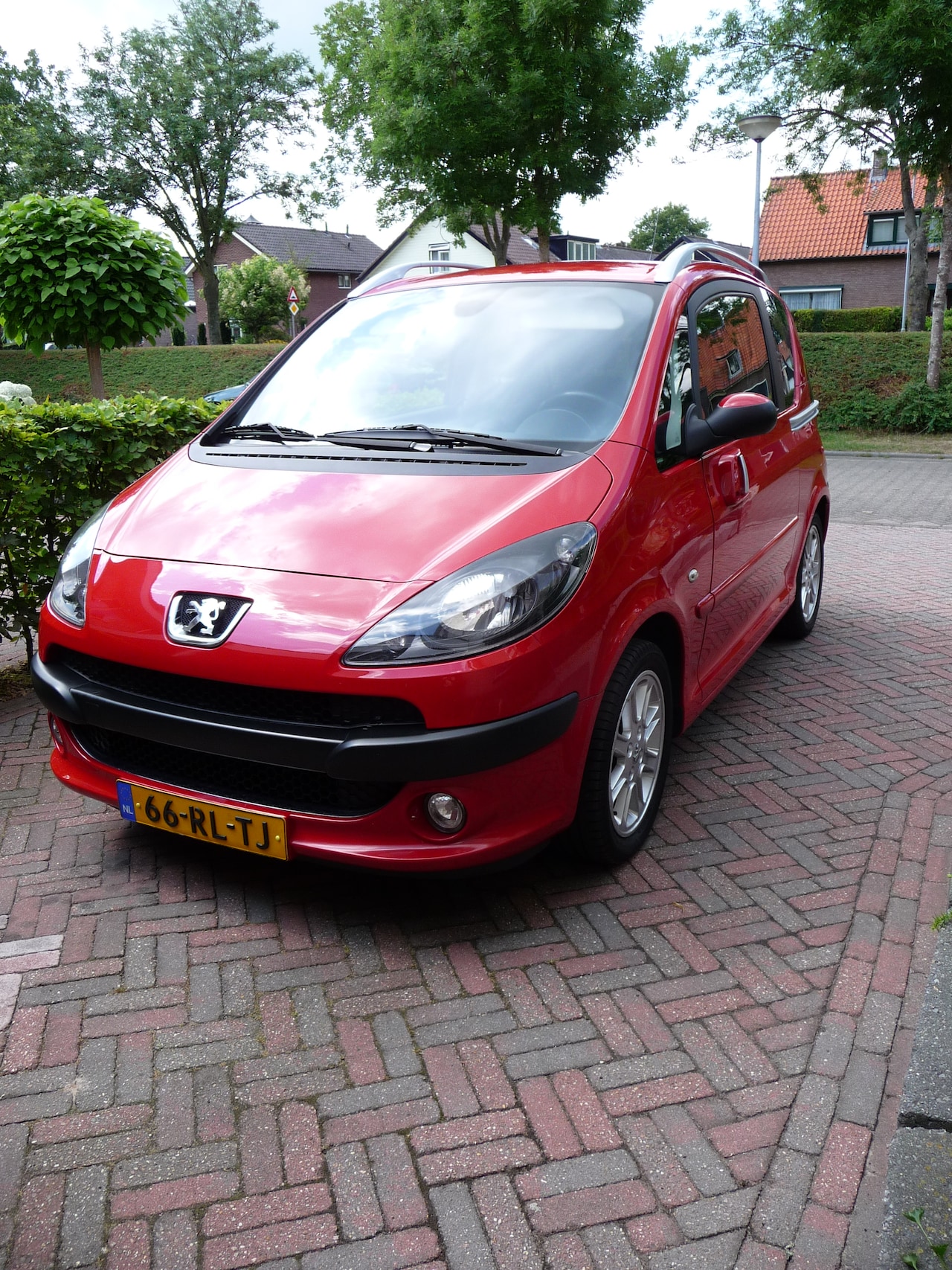 Peugeot 1007 - 1.6-16V Sporty - AutoWereld.nl