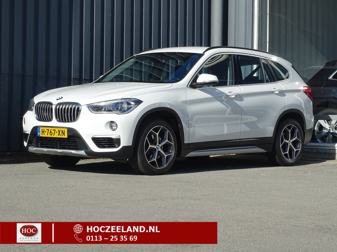 BMW X1 - sDrive18i X-Line | Leder | LED - AutoWereld.nl