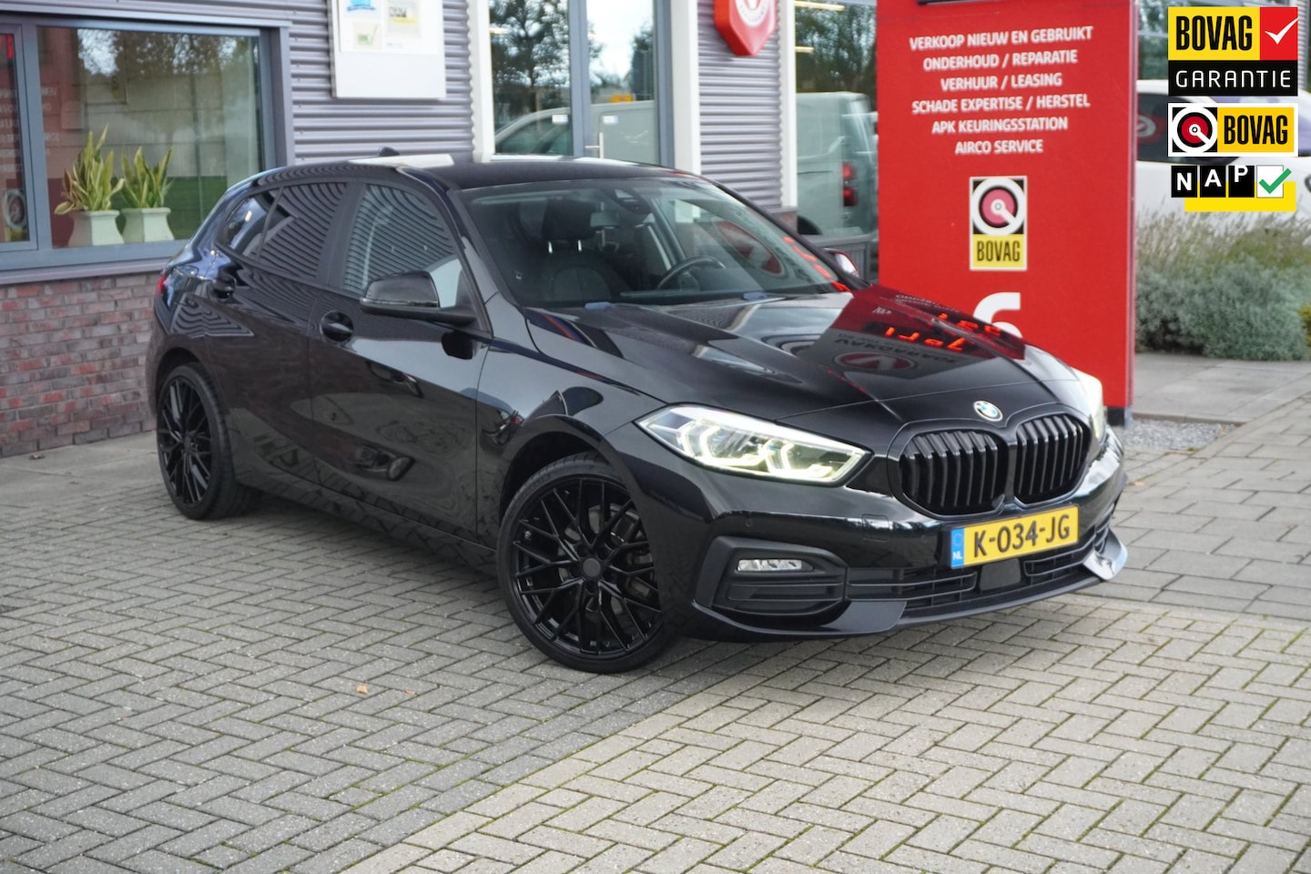 BMW 1-serie - 118i Executive Edition / Camera / Carplay / Cruise control - AutoWereld.nl