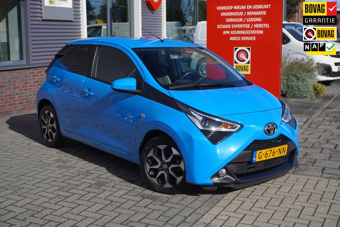 Toyota Aygo - 1.0 VVT-i x-joy / Carplay / Camera - AutoWereld.nl
