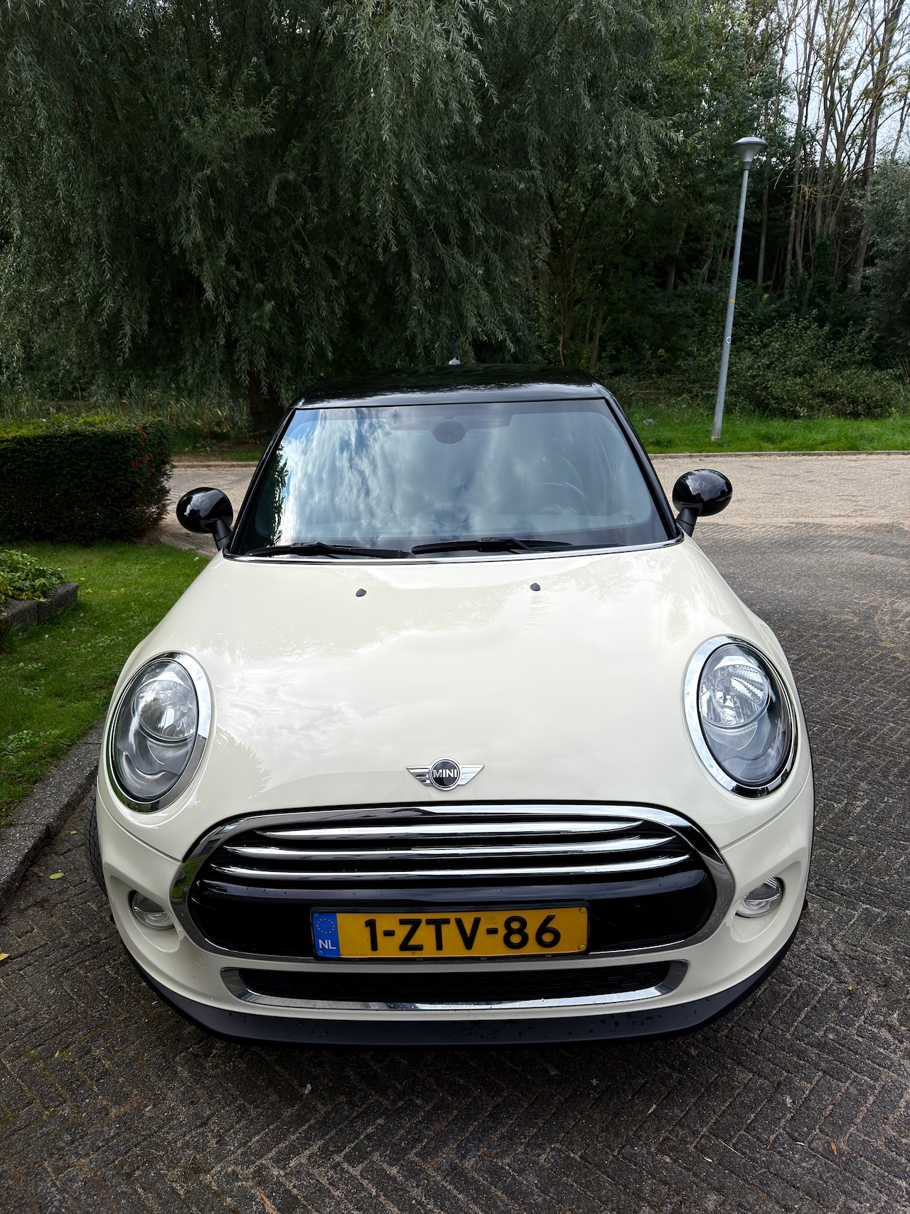 MINI 5-Deurs - 1.5 Cooper Business Cooper - AutoWereld.nl