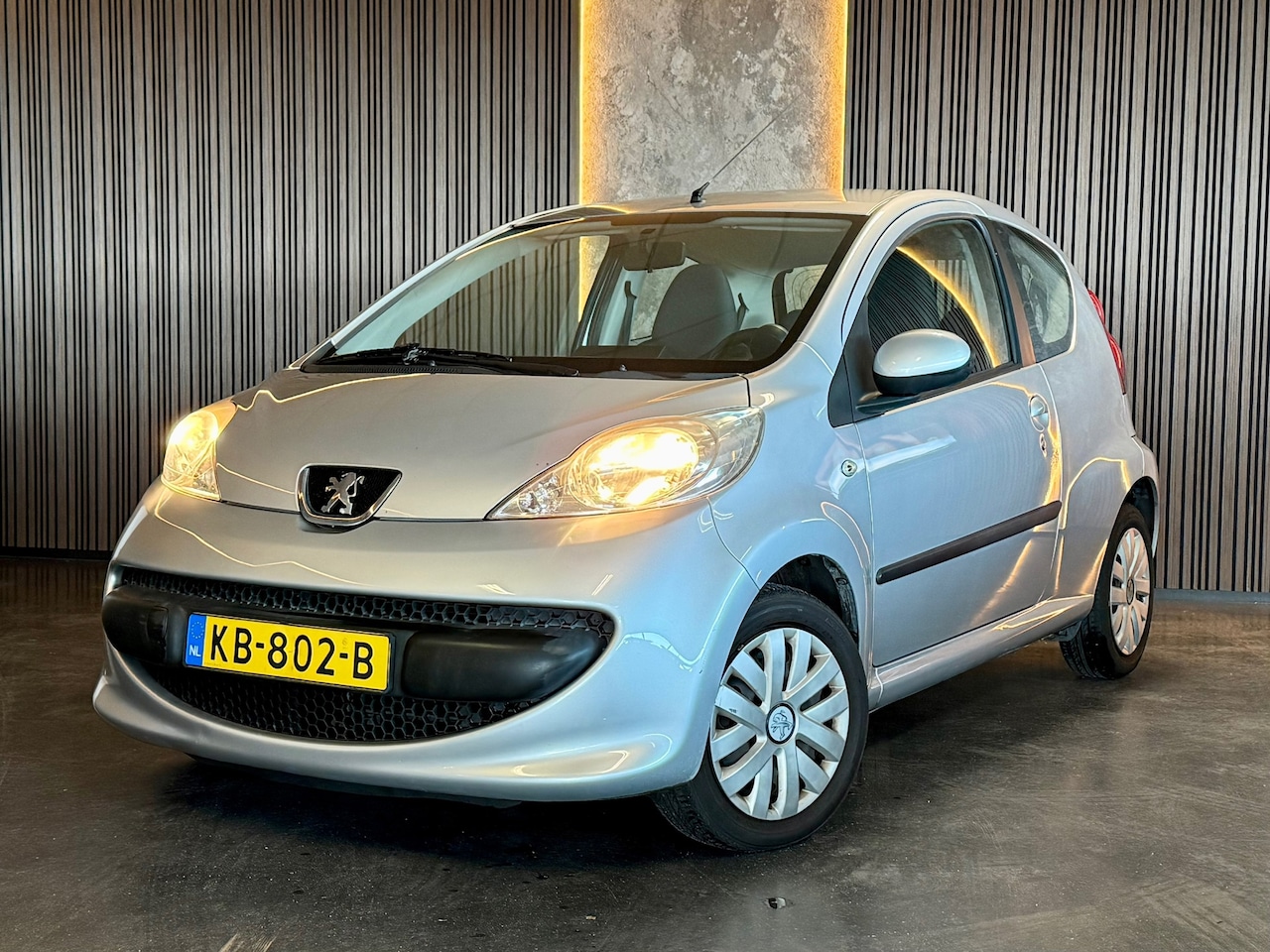 Peugeot 107 - 1.0-12V XR Airco Carplay Electrische Ramen - AutoWereld.nl