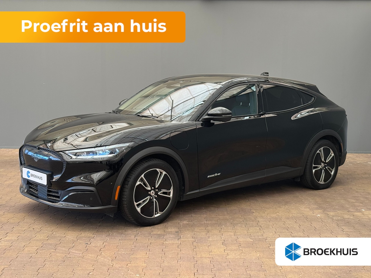 Ford Mustang Mach-E - RWD 75 kWh Panorama Dak | Camera Rondom | B&O audio | Parkeersensoren Rondom | Lederen Bek - AutoWereld.nl