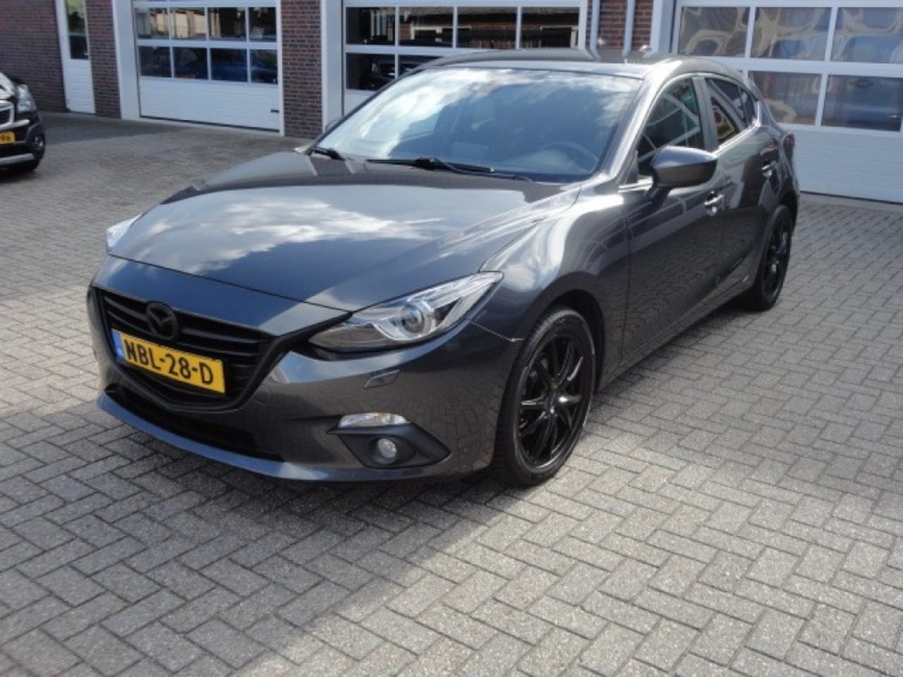 Mazda 3 - 2.0 GT-M Cruise ,Lmv Stoelverwarming - AutoWereld.nl