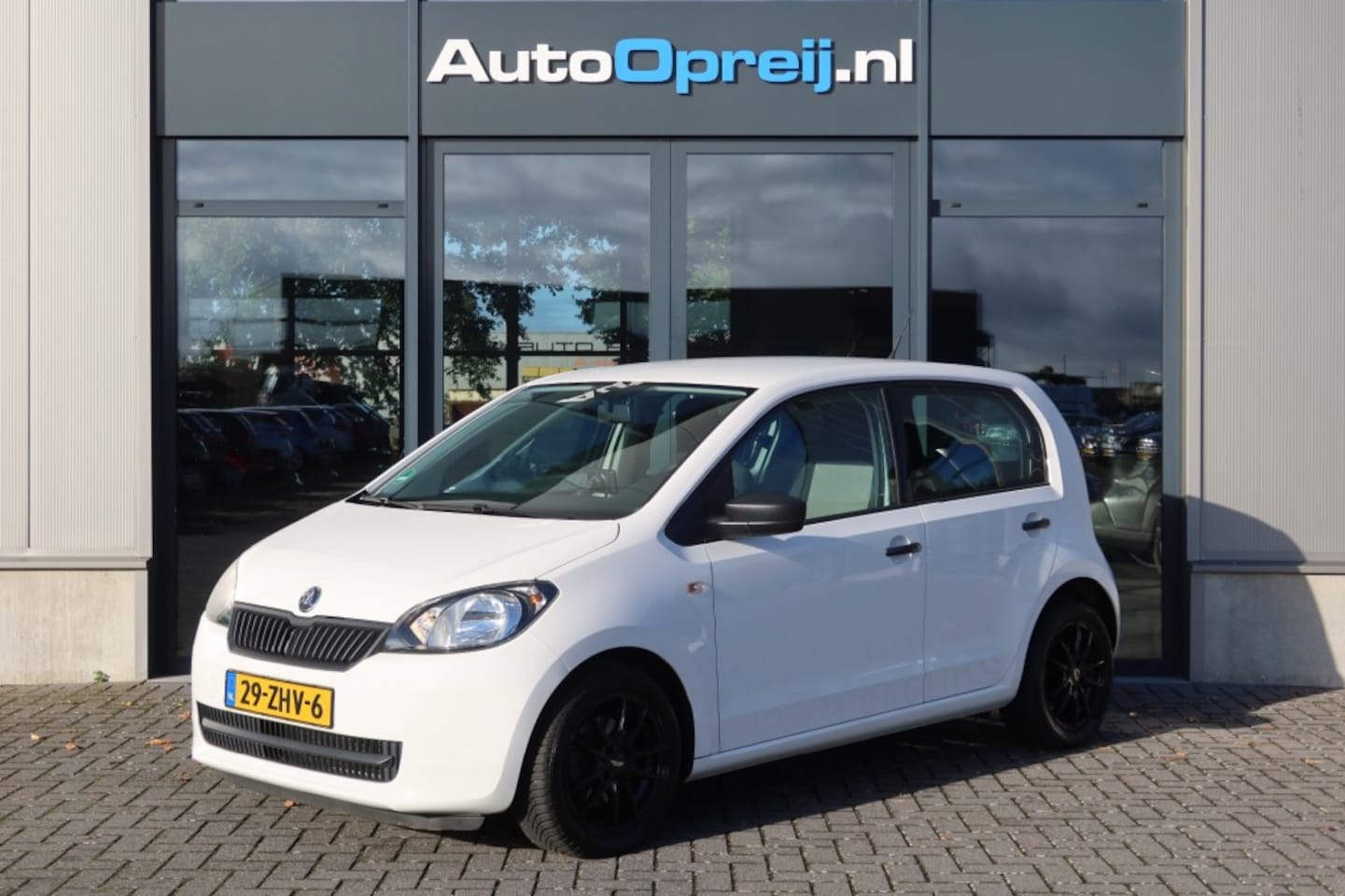 Skoda Citigo - 1.0 Greentech Arctic 5drs. Airco, Navigatie, LM-Velgen - AutoWereld.nl