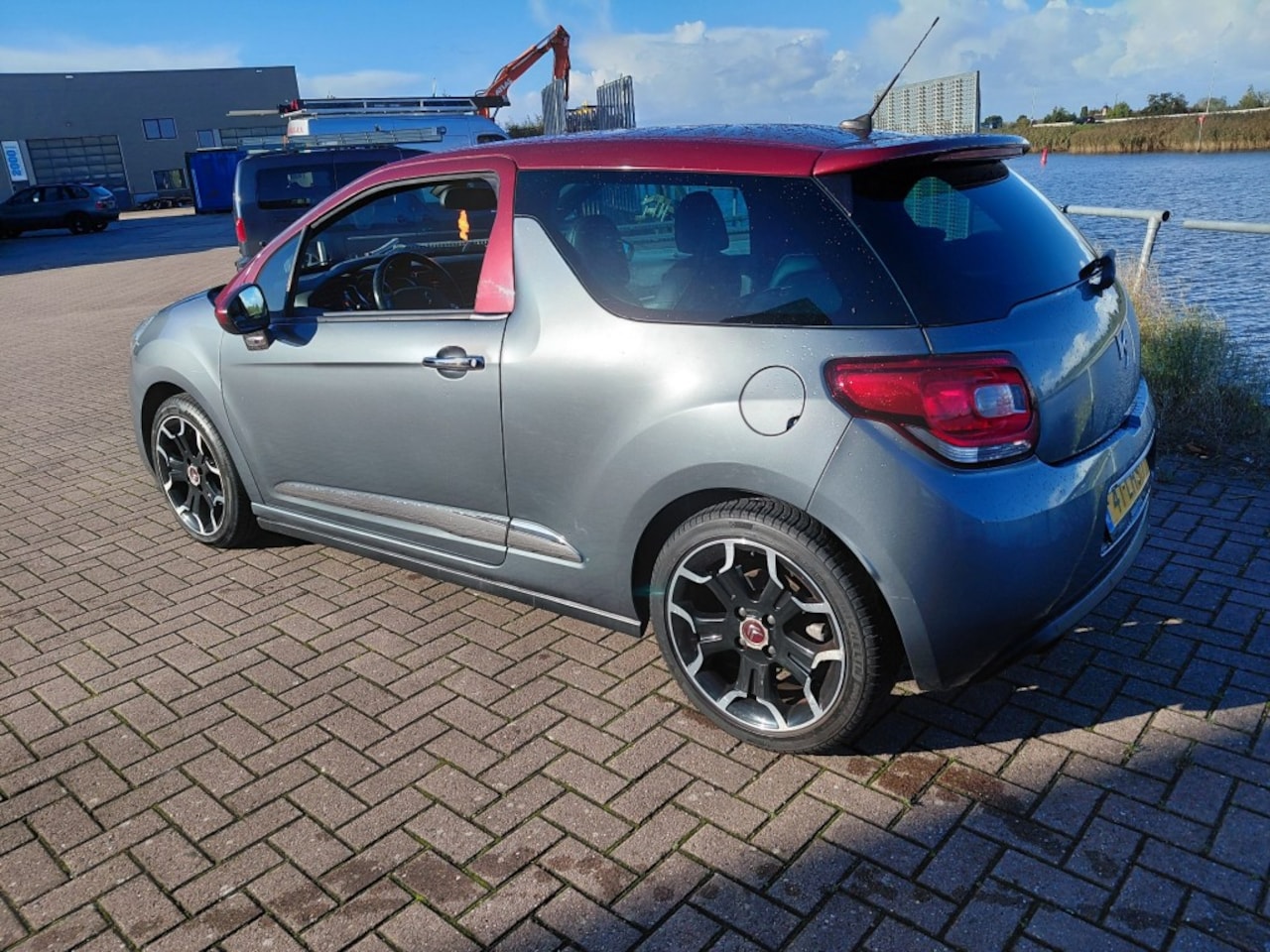 Citroën DS3 - 1.6 THP Sport Chic 1.6 THP SPORT CHIC - AutoWereld.nl