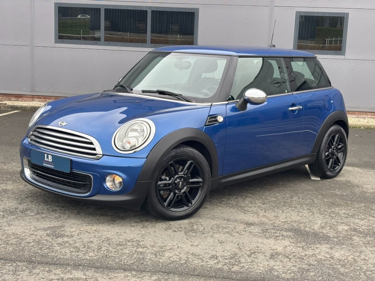 MINI Cooper - 1.6, Holland street, navi/bluetooth - AutoWereld.nl