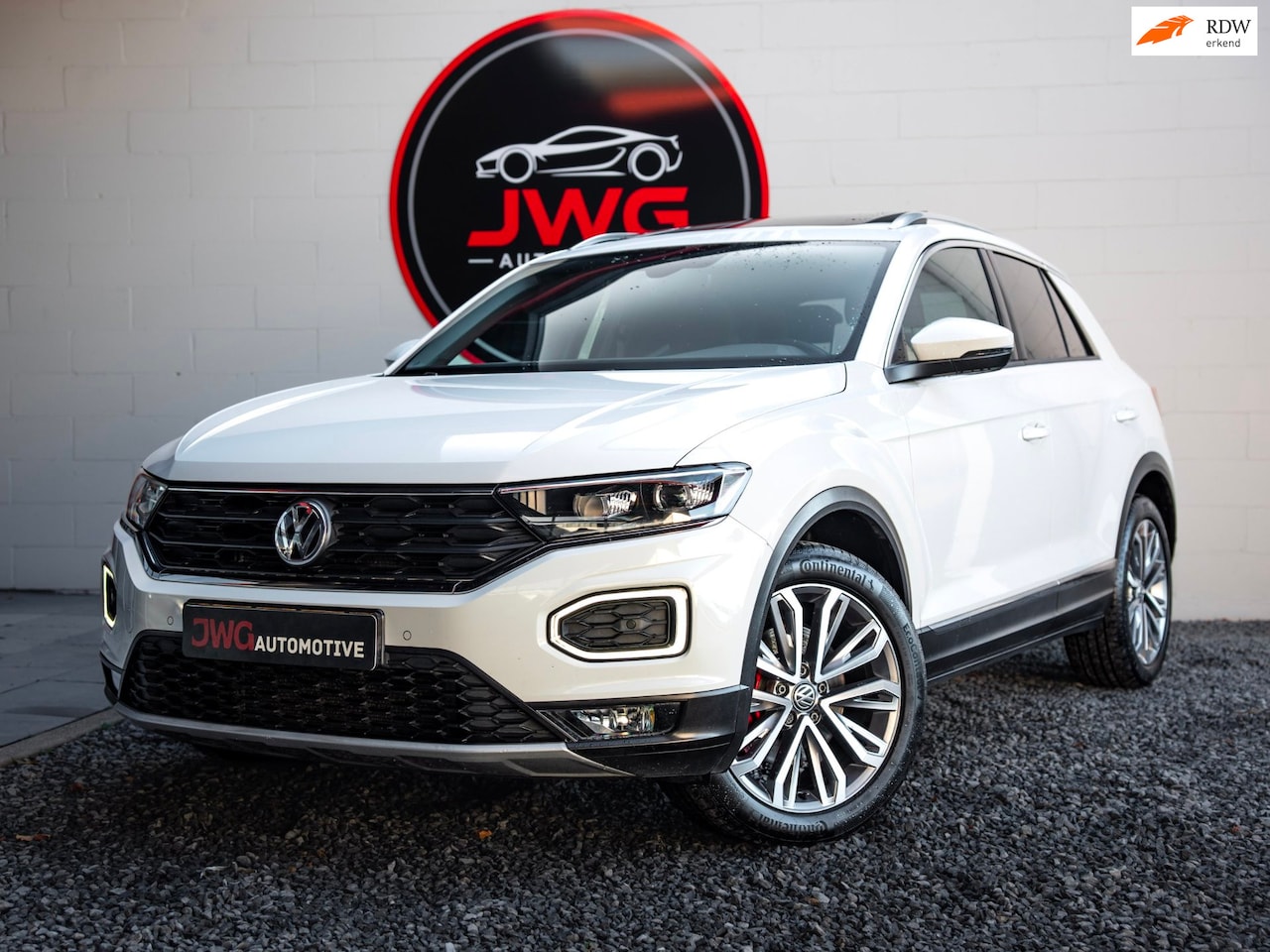 Volkswagen T-Roc - 1.5 TSI Sport Pano/Airco/Carplay - AutoWereld.nl