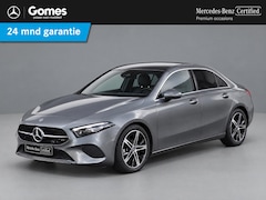 Mercedes-Benz A-klasse - 180 Star Edition Luxury Line | Trekhaak Wegklapbaar | Achteruitrijcamera | Stoelverwarming