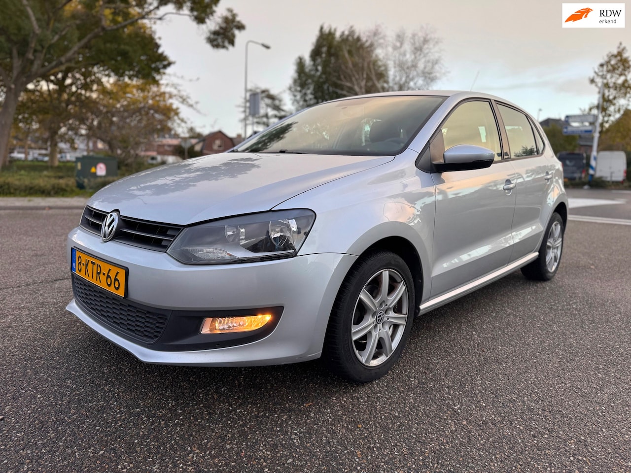 Volkswagen Polo - 1.4-16V Highline / historie / airco / elek.ramen / lmv / bluetooth.... - AutoWereld.nl