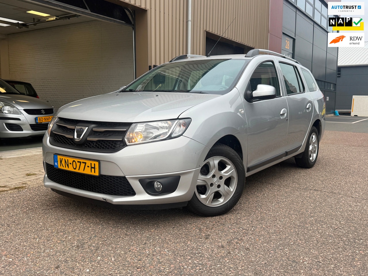 Dacia Logan MCV - 0.9 TCe S&S Prestige Leer Navi - AutoWereld.nl