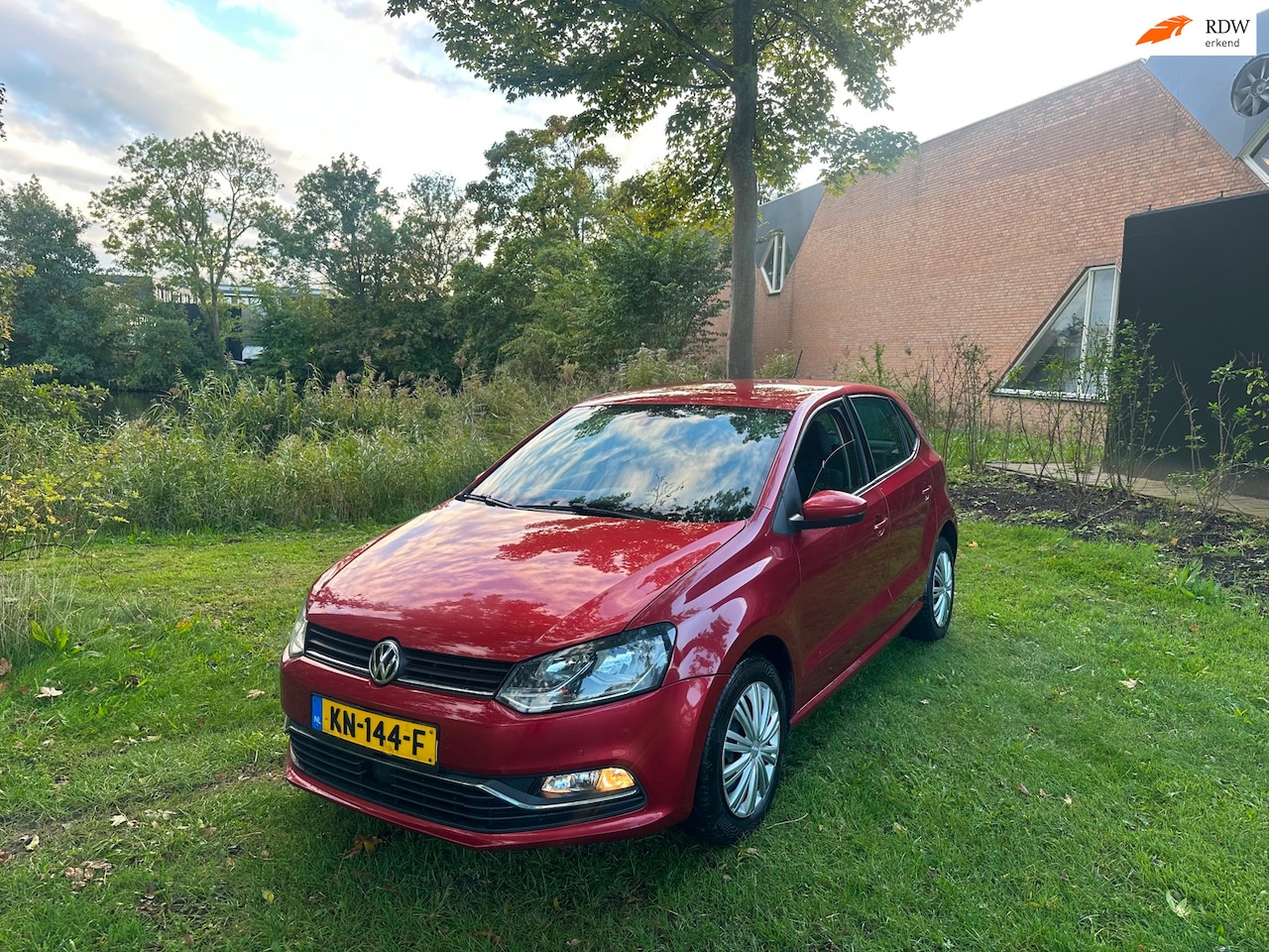 Volkswagen Polo - 1.2 TSI Highline DSG Airco Cruise Clima Assist Vol!!! - AutoWereld.nl