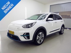 Kia e-Niro - EDITION 64 kWh (98% SOH) I AUTOMAAT I TREKHAAK I P-CAMERA I APPLE CARPLAY I ADAPTIVE CRUIS