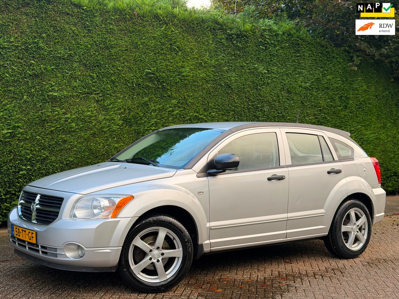 Dodge Caliber - 1.8 SXT RIJDT SUPER!/AIRCO/LMVELGEN/APK 10-27 - AutoWereld.nl