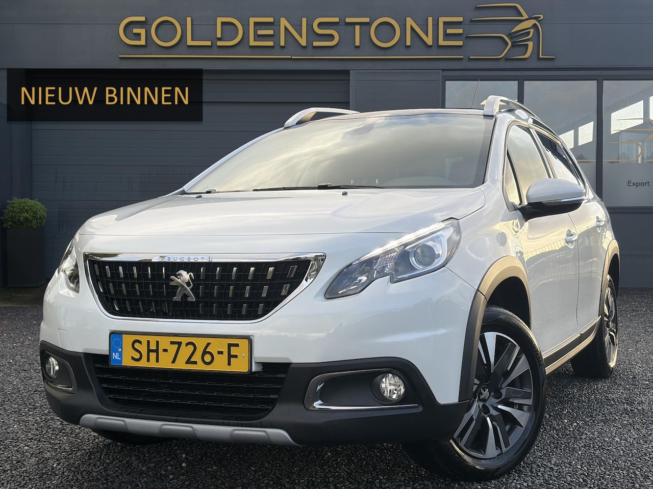 Peugeot 2008 - 1.2 PureTech Allure ✓2e Eigenaar✓Pano✓Camera✓Navi✓D-riem vv in 2024✓Trekhaak✓Clima✓Cruise✓ - AutoWereld.nl