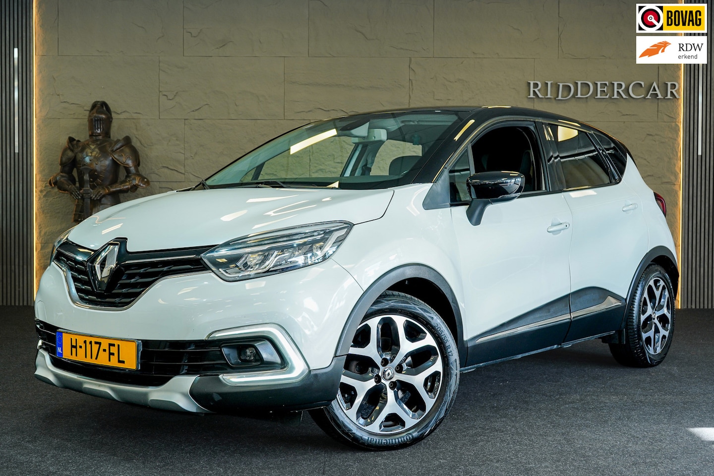 Renault Captur - 1.2 TCe Intens|GARANTIE|AUTOMAAT|TREKHAAK|CRUISE|NAVI|PARK SENS - AutoWereld.nl
