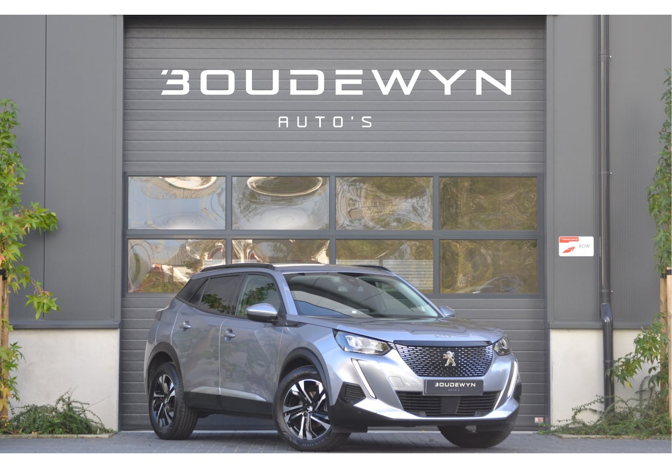 Peugeot 2008 - 1.2 PureTech Allure NAP | Automaat | Carplay | Cruise Control - AutoWereld.nl