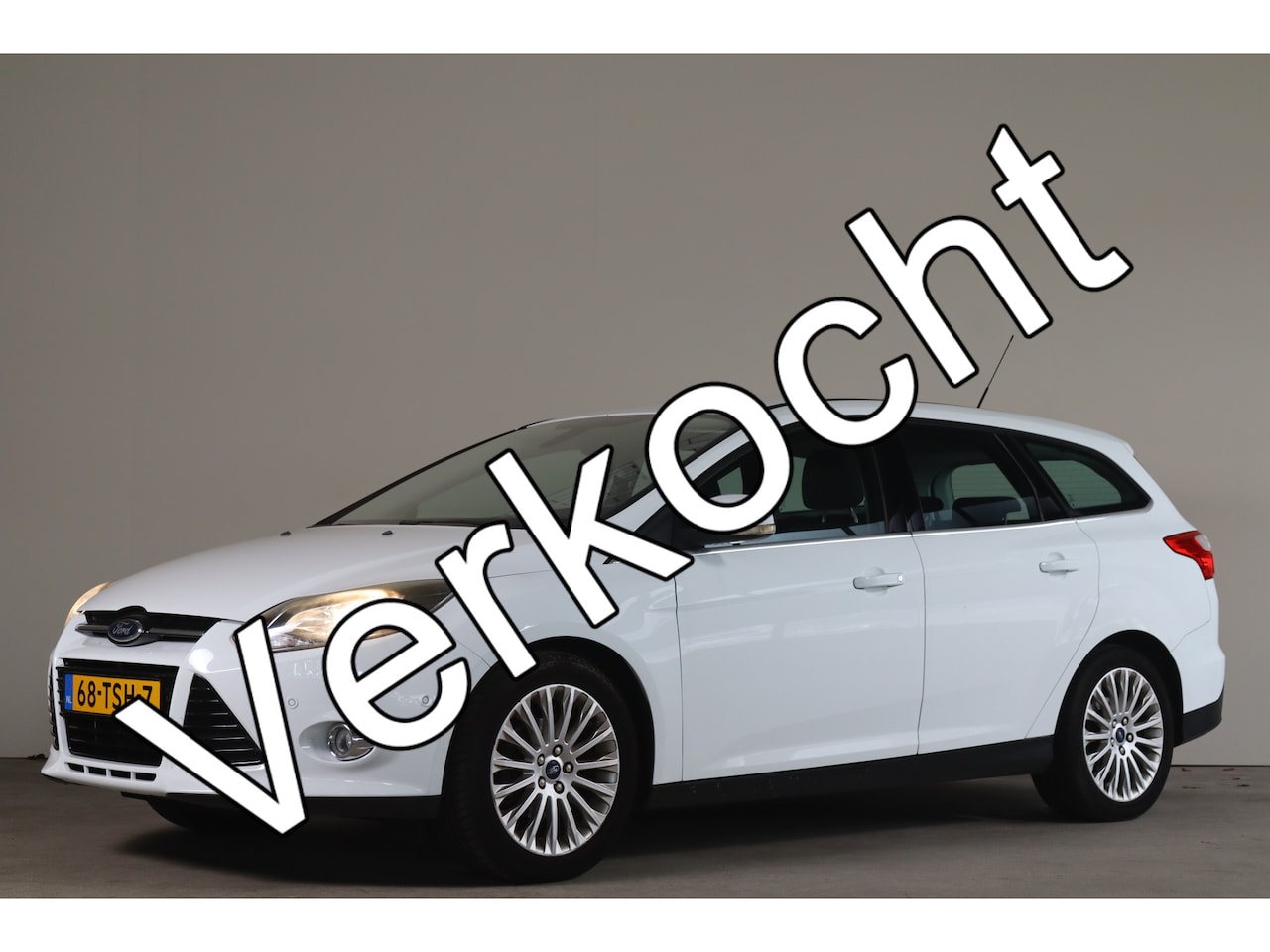 Ford Focus Wagon - 1.6 TI-VCT Lease Titanium - NL Auto!! Parksens. V+A I Radio I Climate - AutoWereld.nl