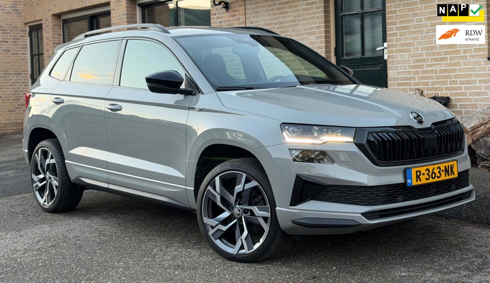 Skoda Karoq - 1.5 TSI ACT Sportline Business 1.5 TSI ACT Sportline Business - AutoWereld.nl