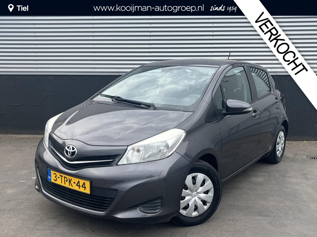 Toyota Yaris - 1.0 VVT-i Now Airco, 5-deurs, 1e eign. NL-auto, metallic lak, Centrale deurvergrendeling - AutoWereld.nl