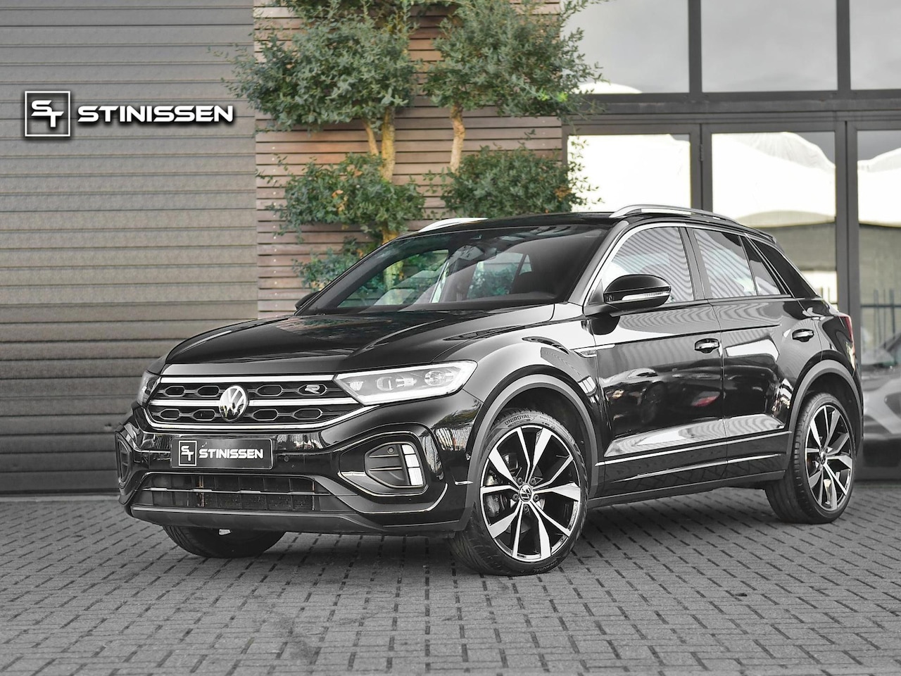 Volkswagen T-Roc - 1.5 TSI R-Line ACC Camera Navi Trekhaak 19 inch Velgen - AutoWereld.nl