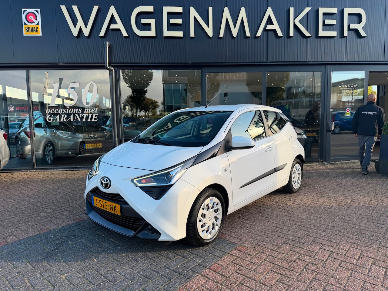 Toyota Aygo - 1.0 VVT-i x-play AUTOMAAT|Clima|CAM|Carplay|TEL - AutoWereld.nl