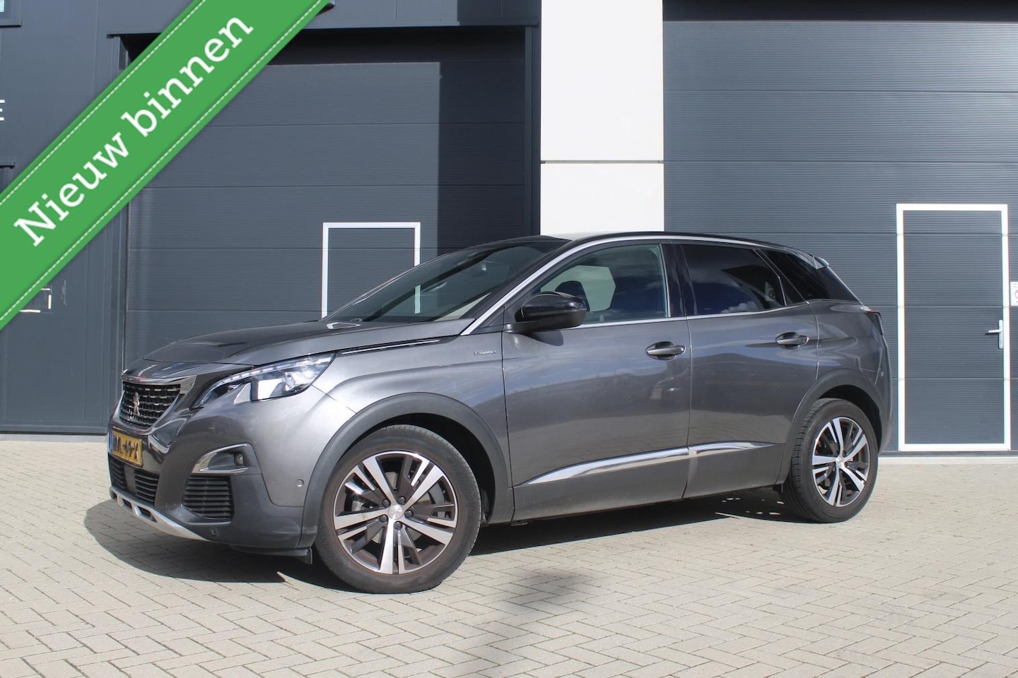 Peugeot 3008 - 1.2 PureTech GT Line Keyless|LED|Carplay|Camera - AutoWereld.nl