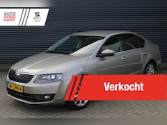 Skoda Octavia - 1.4 TSI Greentech Style Business Trekhaak Xenon CarPlay Canton