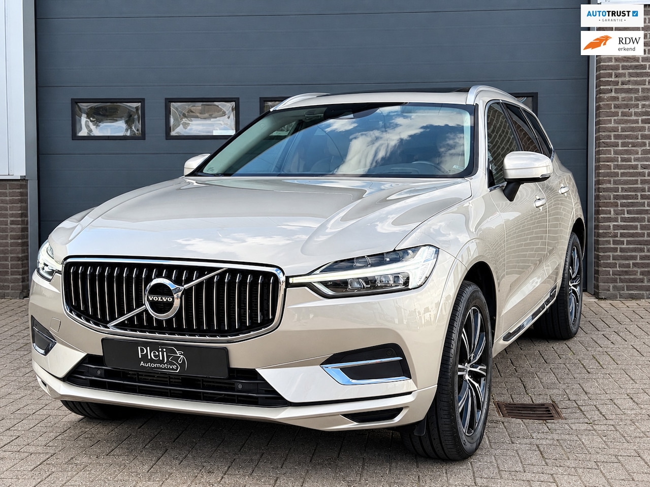 Volvo XC60 - 2.0 T5 AWD Inscription 2.0 T5 AWD Inscription - AutoWereld.nl