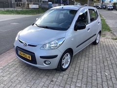 Hyundai i10 - 1.1 Active Orange Babies