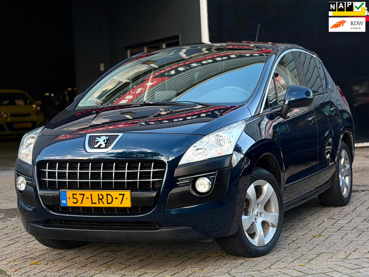 Peugeot 3008 - 1.6 THP ST AUTOMAAT PANO/NAVI/PDC/CRUISE | NETTE AUTO ! - AutoWereld.nl