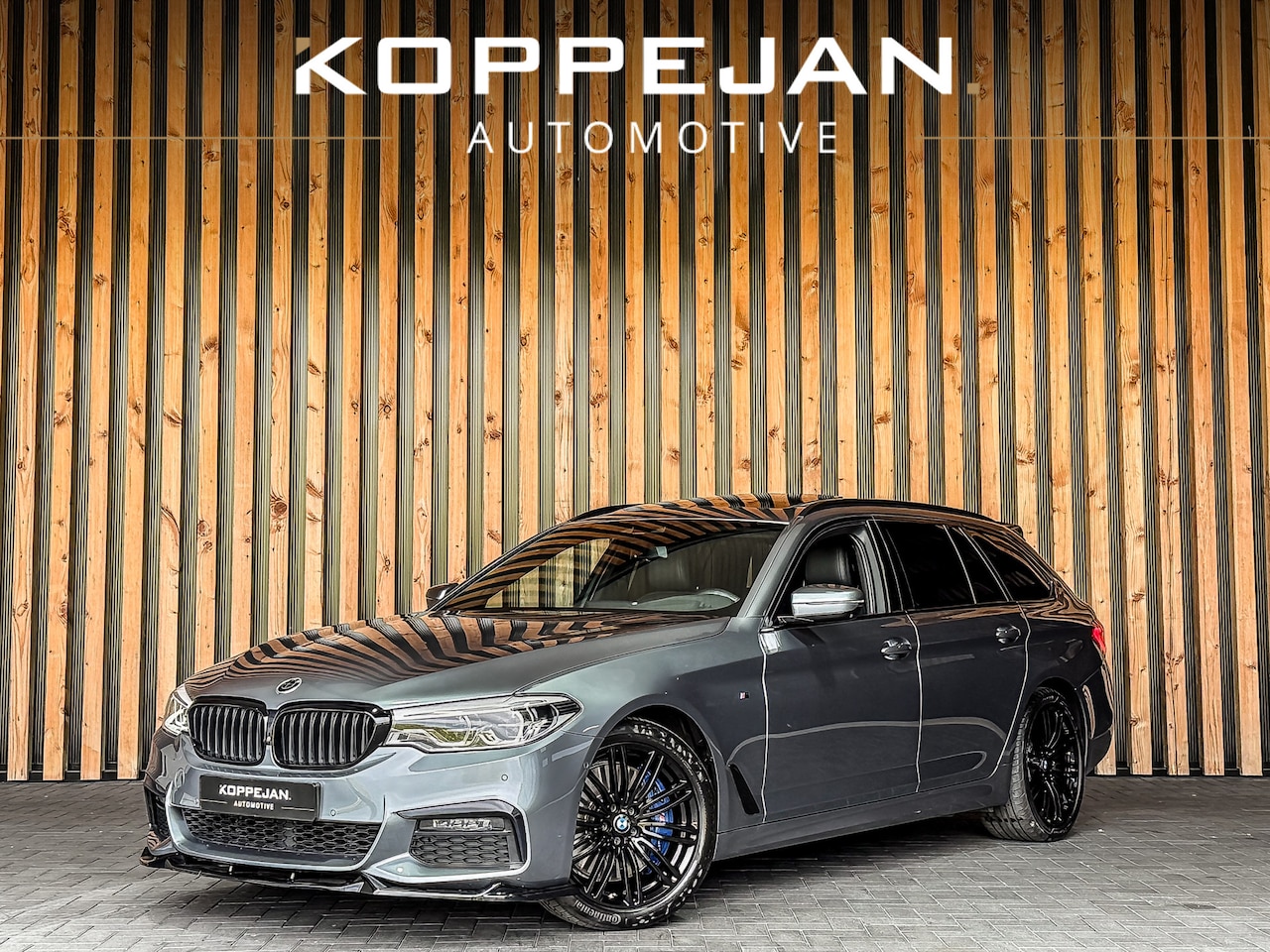 BMW 5-serie Touring - 540i xDrive 340PK High Executive | PANO | HARMAN KARDON | HEAD-UP | STOELVERWARMING V + A - AutoWereld.nl