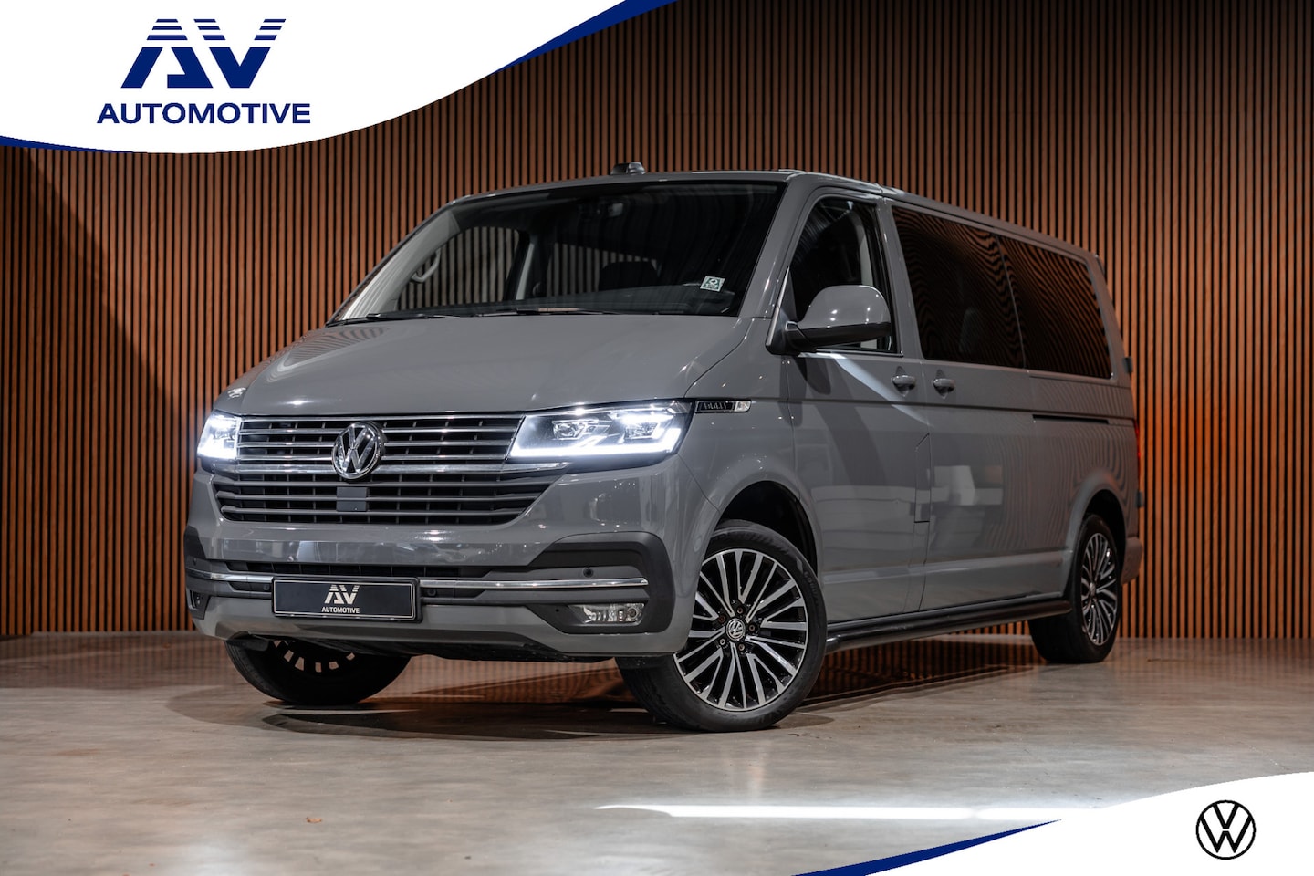 Volkswagen Transporter - 2.0 TDI L2H1 Bulli DC | Virtual | Discover Pro | ACC | Bi-Xenon | Camera | Navigatie | Tre - AutoWereld.nl