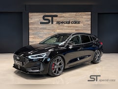 Ford Focus - 2.3 EcoBoost ST-X|Pano|AUT|Trekhaak