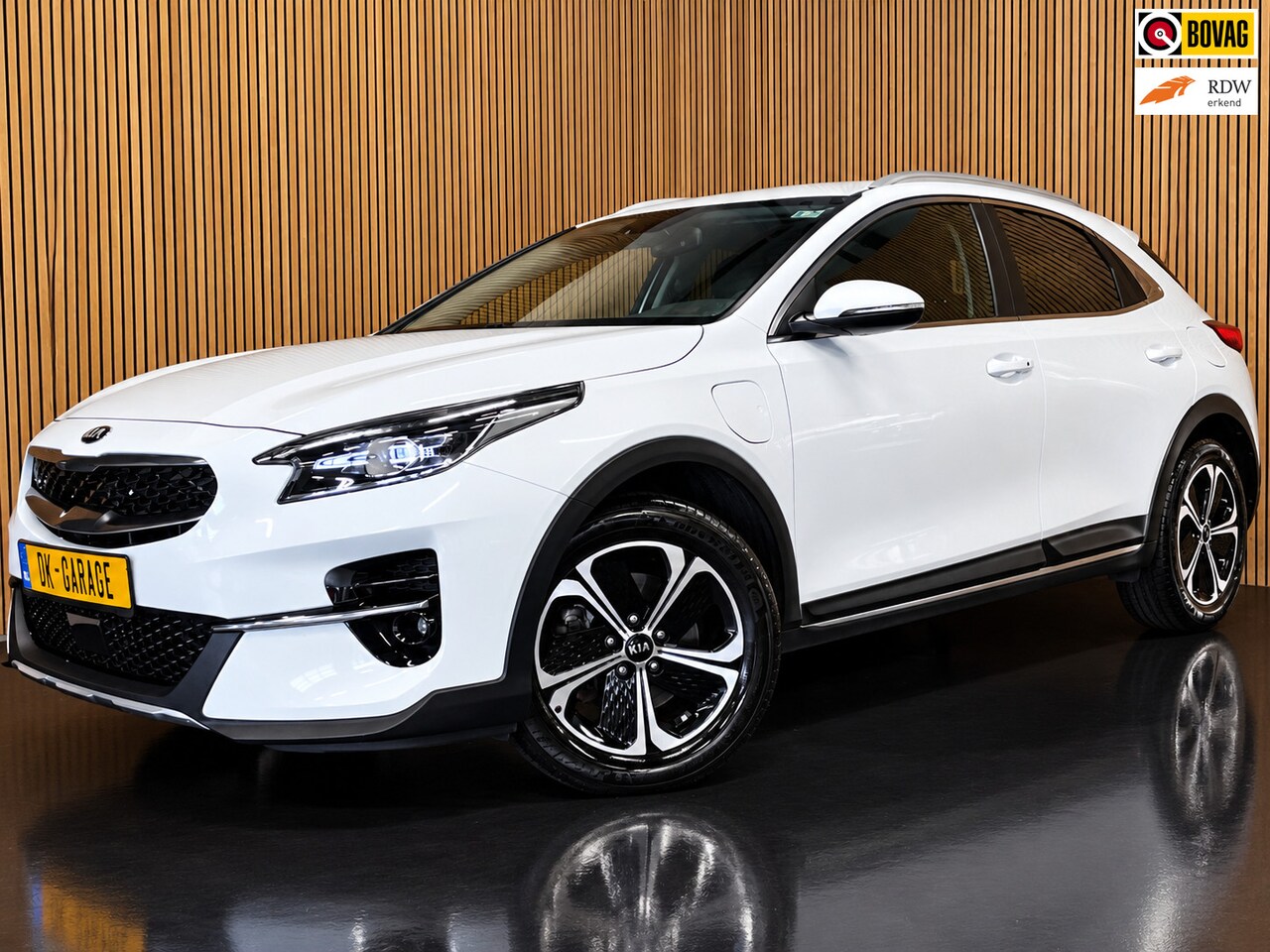 Kia XCeed - 1.6 GDi PHEV DynamicPlusLine|ACC|ANDROID AUTO,APPLE CARPLAY|STOEL+STUURVERW|CAMERA|CRUISE+ - AutoWereld.nl