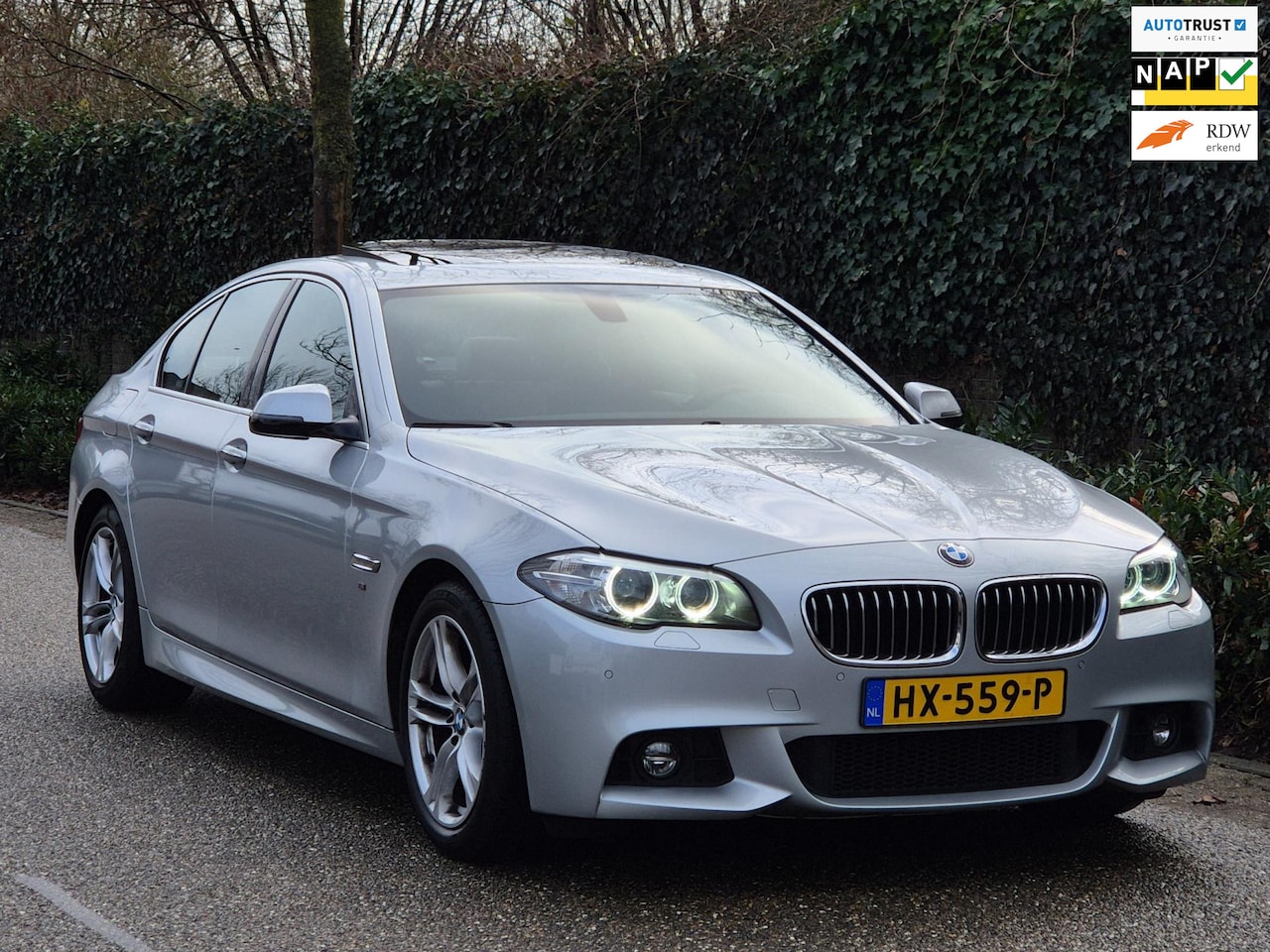 BMW 5-serie - 520i High Executive 6mnd Autotrust GARANTIE M Sport Schuifdak Apple CarPlay 2e eigenaar di - AutoWereld.nl