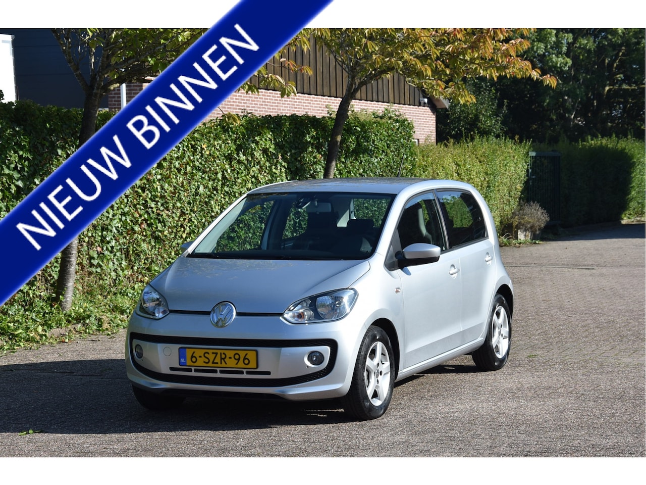 Volkswagen Up! - 1.0 high up! PDC Navi cruise airco Topstaat! NAP 6 Mnd garantie BlueMotion - AutoWereld.nl