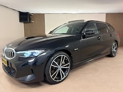BMW 3-serie Touring - LCI Panoramadak M-Sport Widescreen HUD Memory Seat